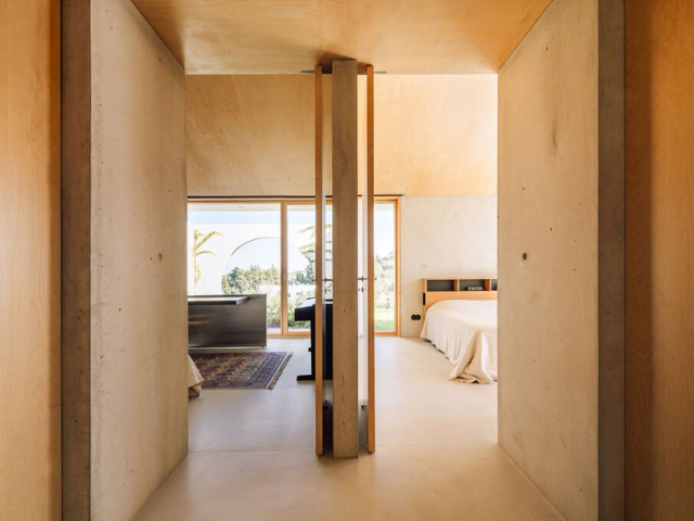 House in Serra do Louro: A Harmonious Blend with Nature